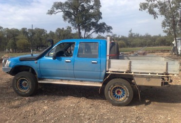 1993 Toyota HILUX (4x4)