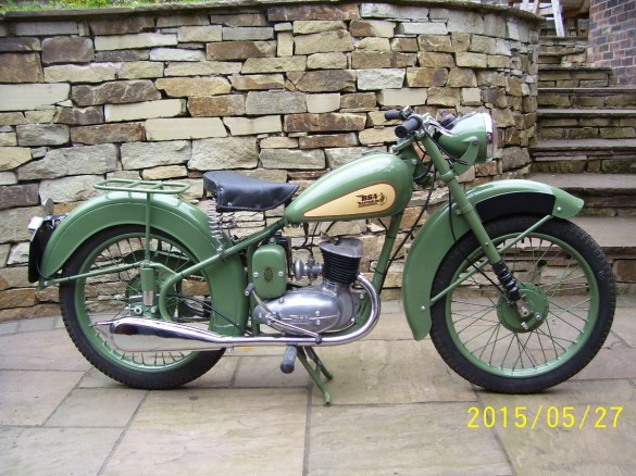 1951 BSA Bantam - HarleyChev - Shannons Club