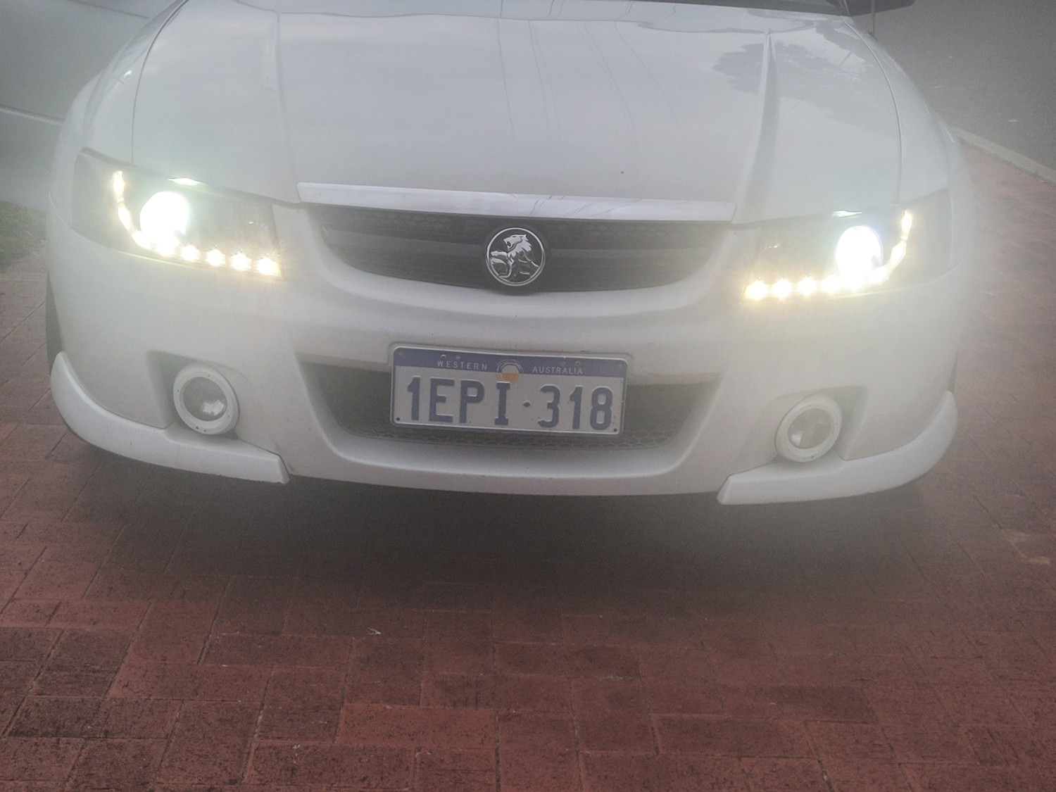 04 Commodore 2004 Holden Commodore S - CalLee - Shannons Club