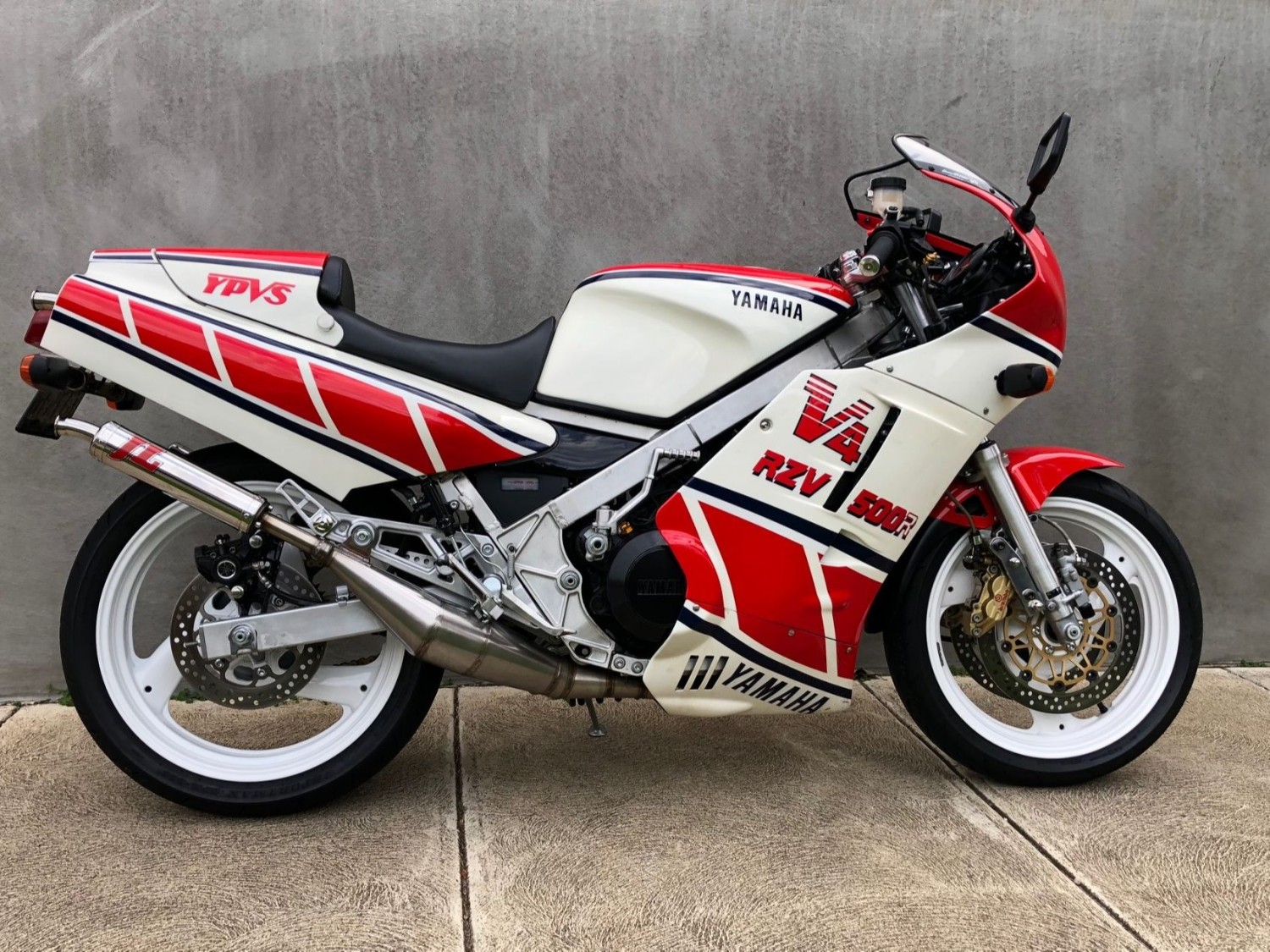 1984 Yamaha RZV500 - richmbc - Shannons Club