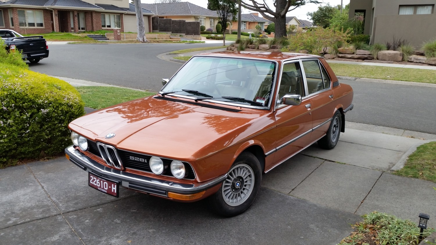 Bmw e12 528i