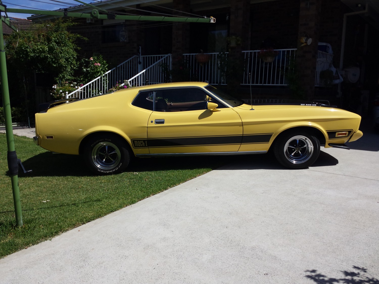 1973 Ford MUSTANG  MACH 1