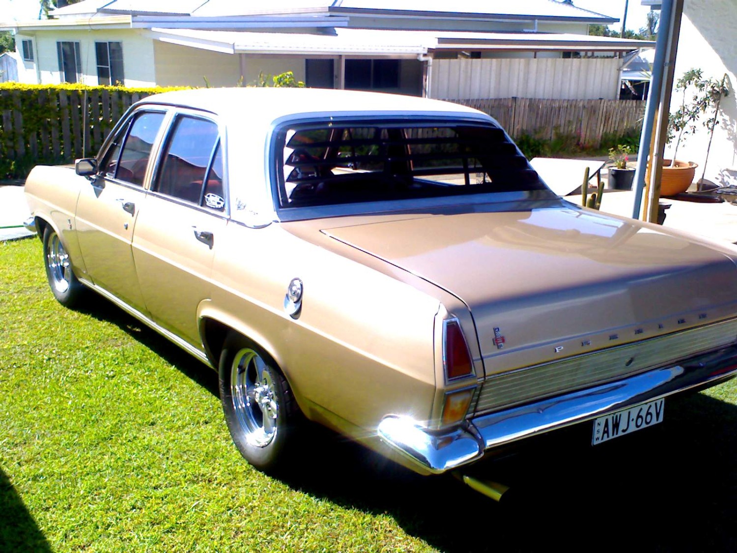 1967 Holden HR Premier 186S