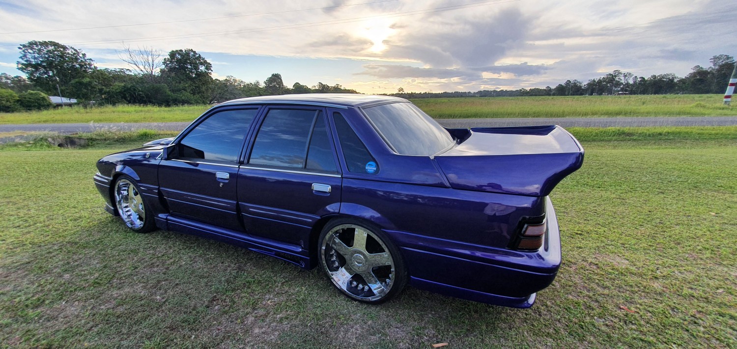 Holden Vl Shannons Club Online Show Shine