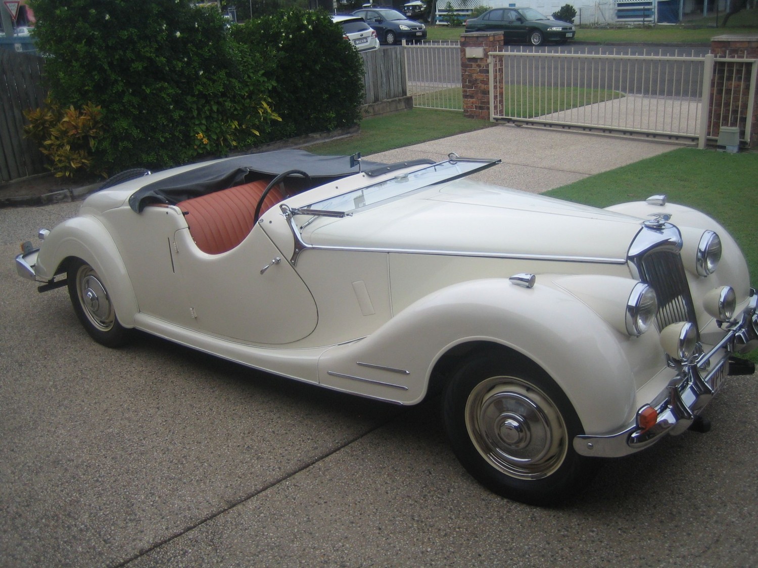 1950 Riley Roadster RMC - IanHenderson1 - Shannons Club