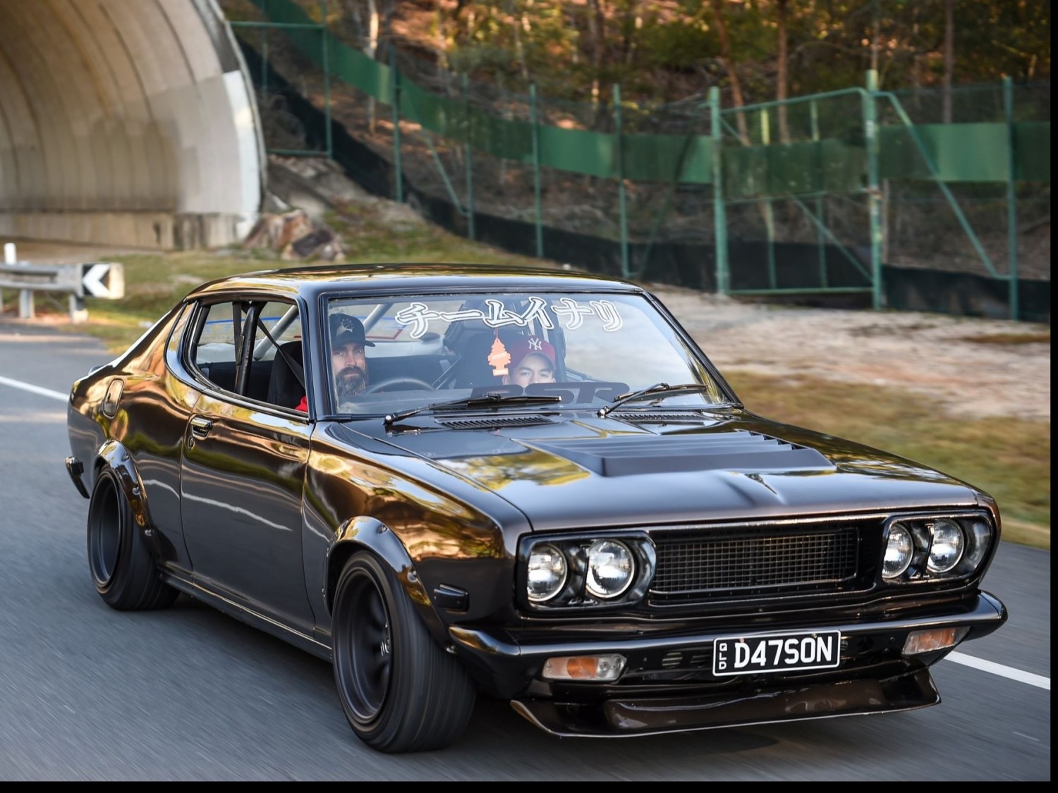 1974 Datsun 180B SSS - fully_fenced - Shannons Club