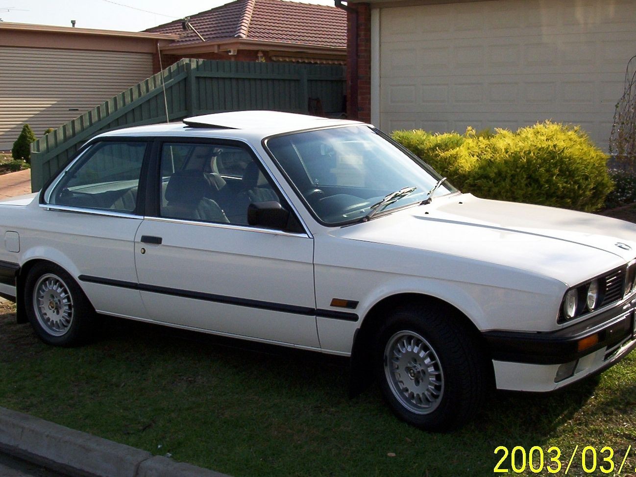 1990 BMW 325i SPORT