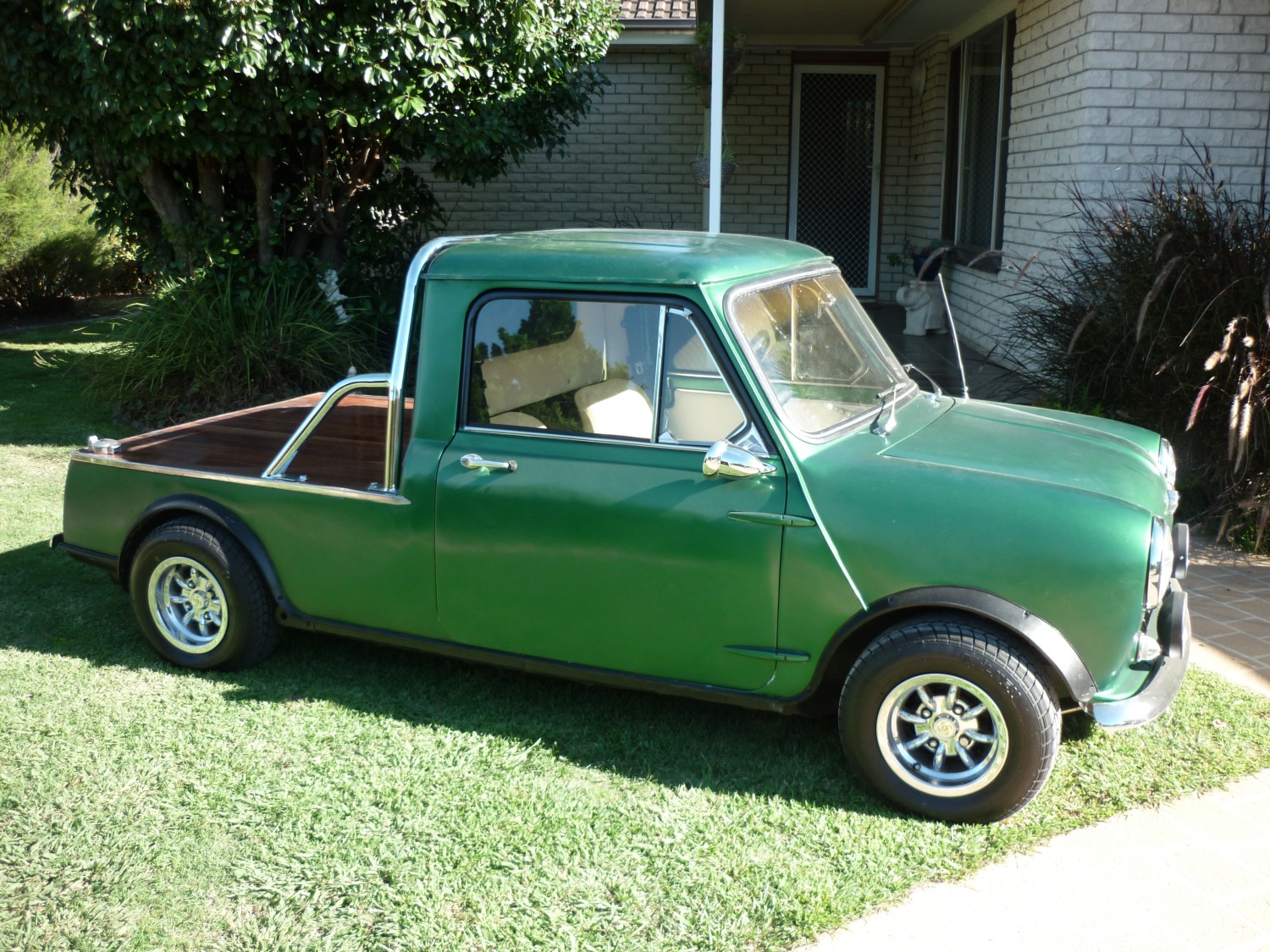 1970 BMC Mini miniute Shannons Club