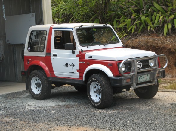 Suzuki samurai sj413