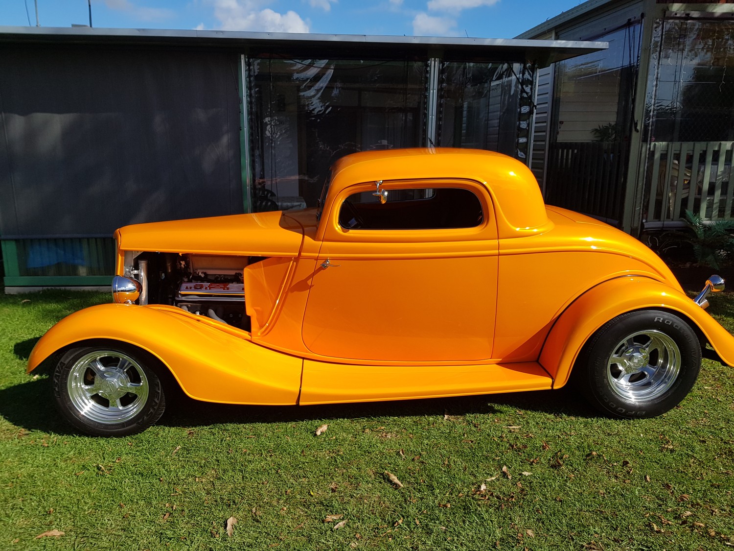 1934 Ford Deuce coupe