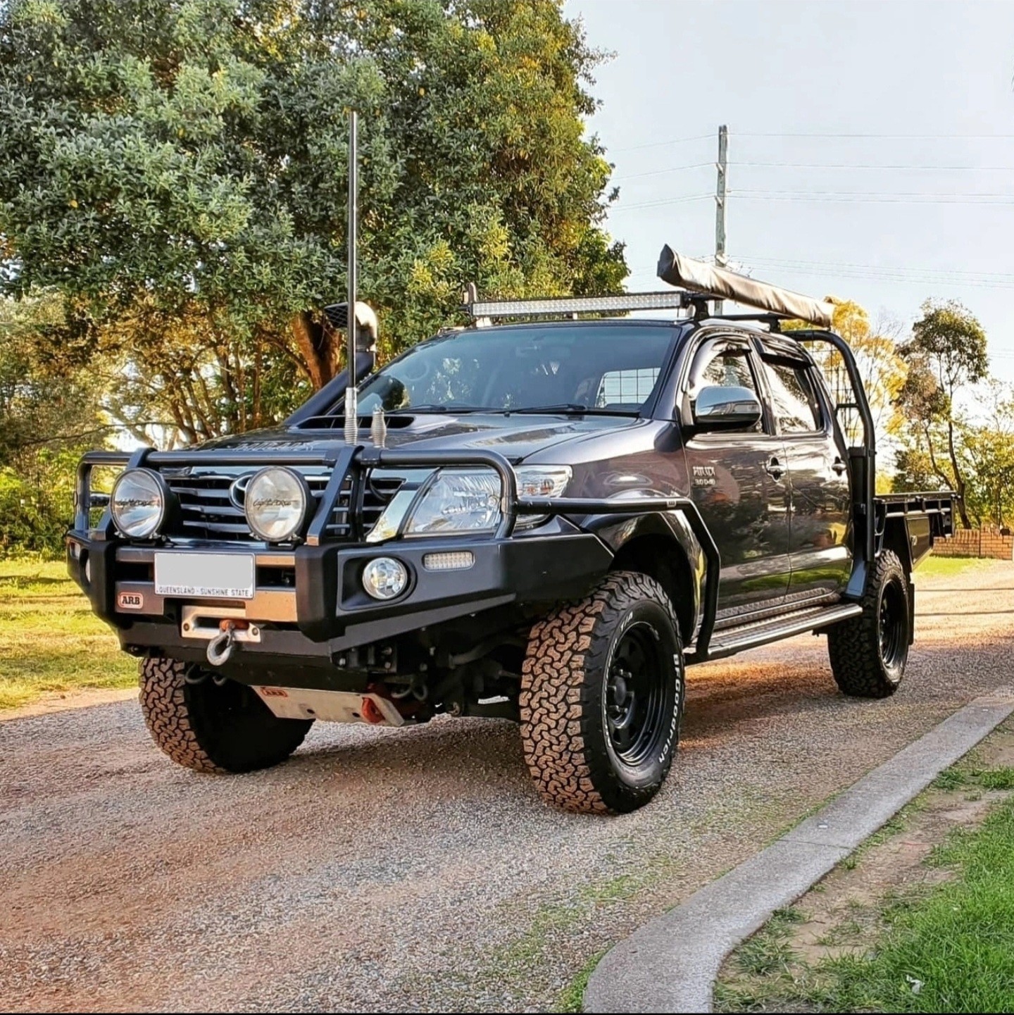 2011 Toyota HILUX SR5 (4x4) - ZackButler - Shannons Club