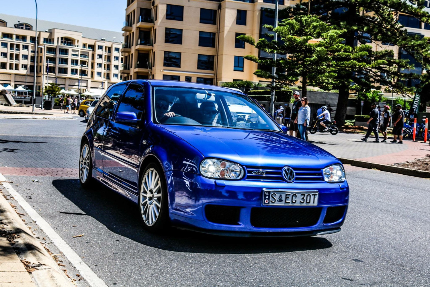 2004 Volkswagen MK4 R32 - 200 Edition - ConnorDawson - Shannons Club