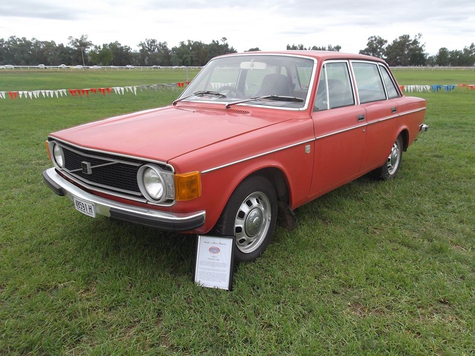 1974 Volvo 144 DELUXE