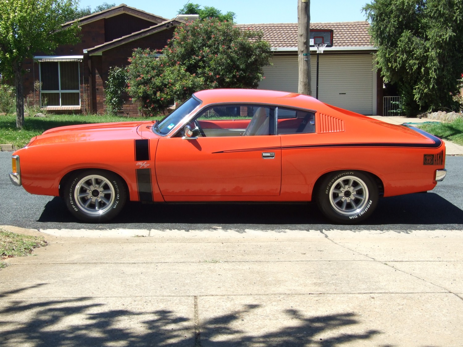 File:1976 Chrysler Valiant VK Charger (29444627455).jpg