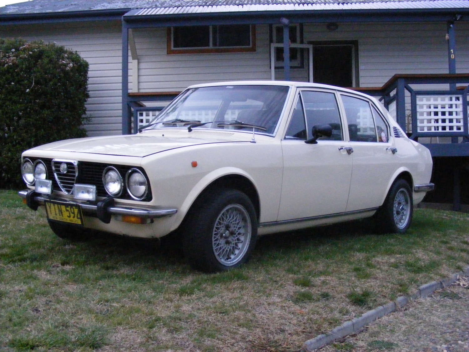 1976 Alfa Romeo ALFETTA 1.8 - stoffau - Shannons Club