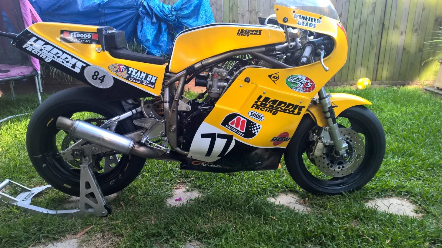 1981 Harris F1 Suzuki GSX1100 - dez077 - Shannons Club