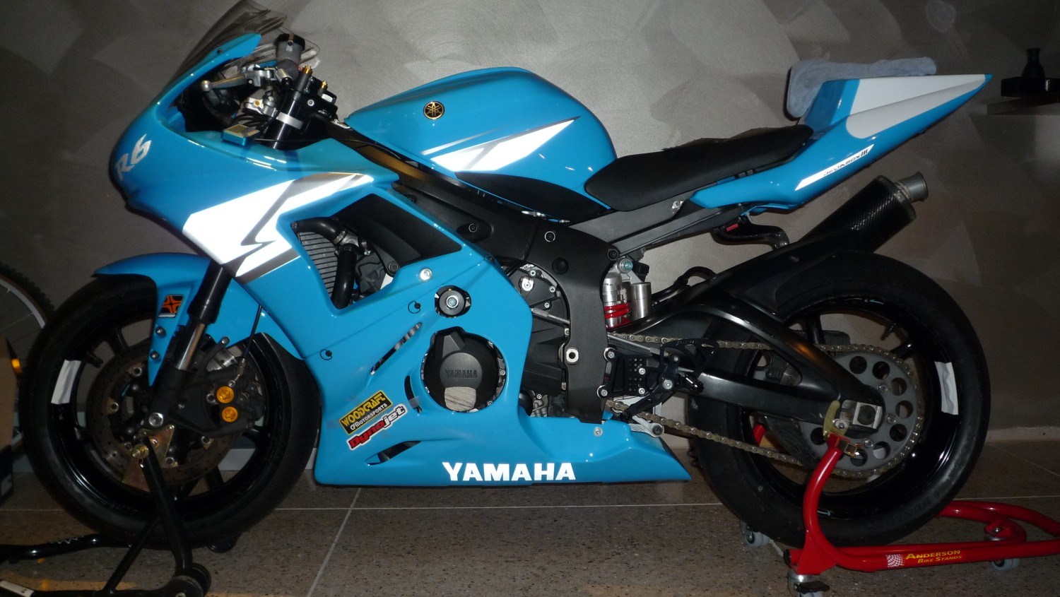 2005 Yamaha YZF-R6 - OZRC8 - Shannons Club