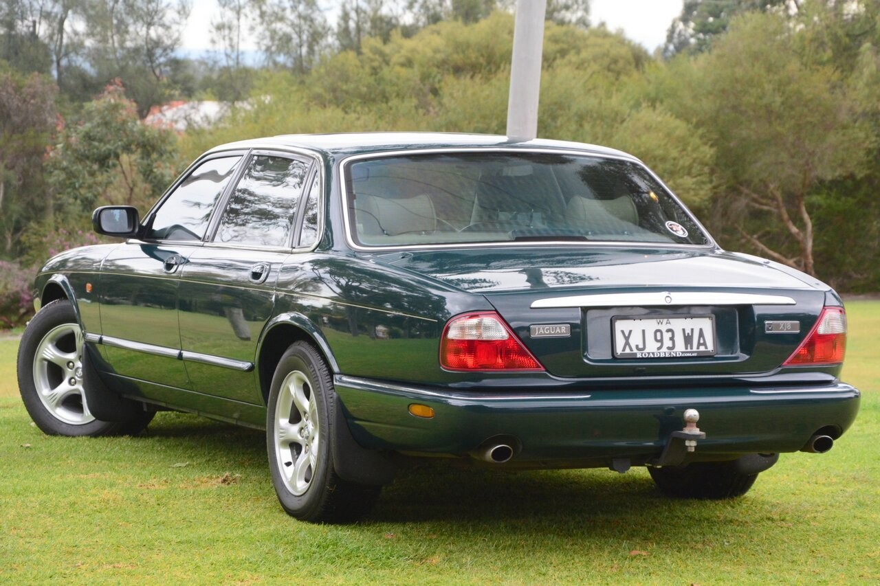 1998 Jaguar XJ8 X308 - MichaelKing - Shannons Club