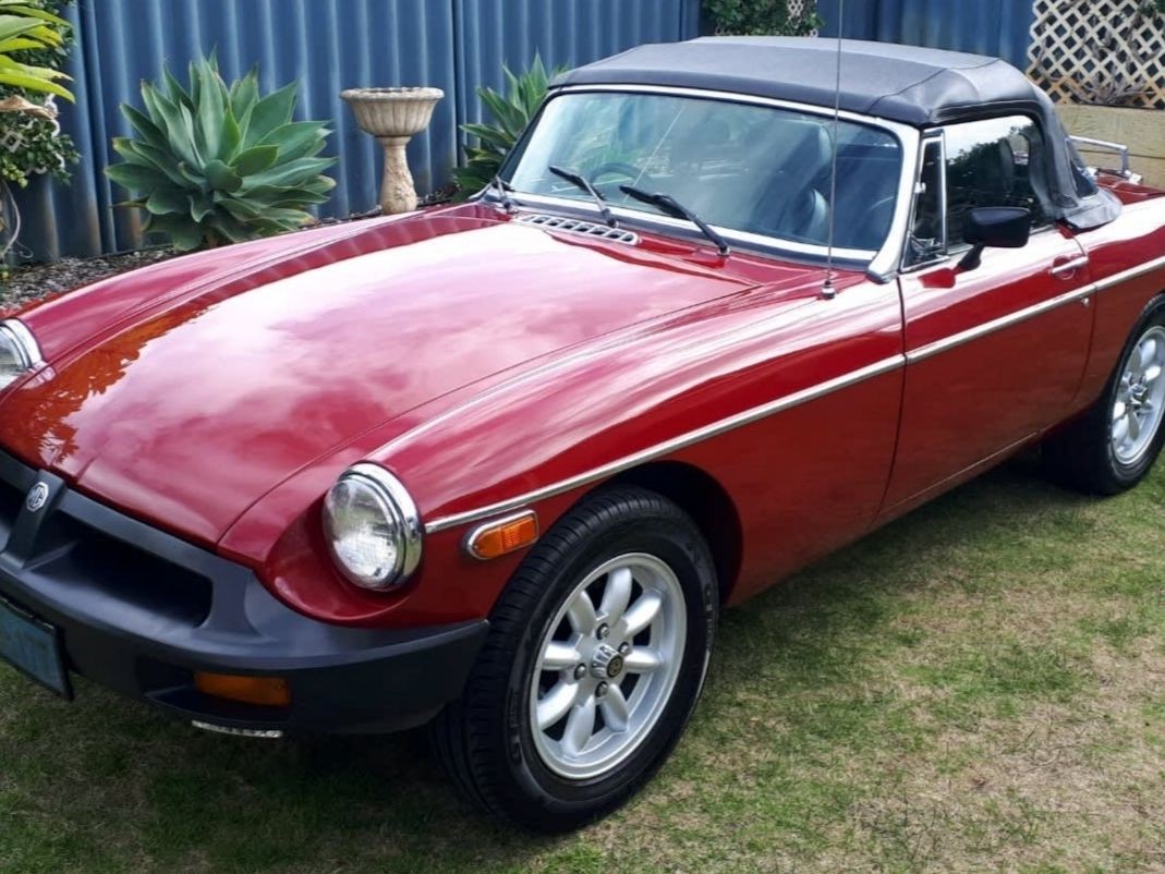 1977-mg-mgb-michaelking-shannons-club