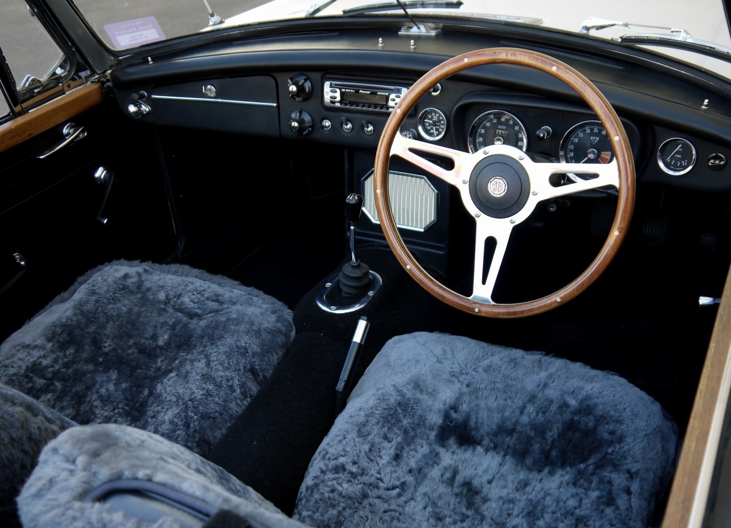 1964 MG B Series