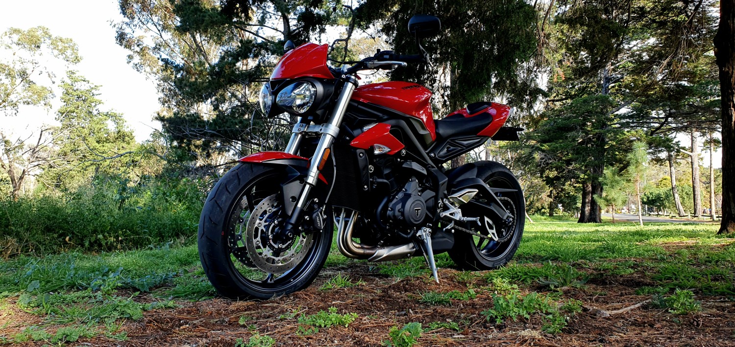 Street triple hotsell 675 2019