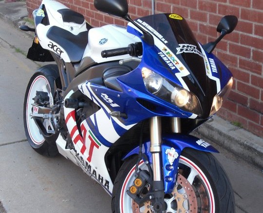 2004 Yamaha YZF-R1 (M1 Rossi Replica) - AMBROSE - Shannons Club