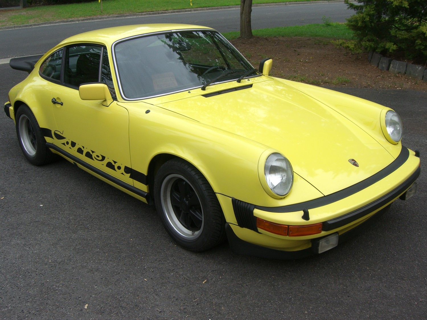 1976 Porsche 911 CARRERA  - JamesPapas - Shannons Club