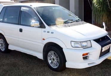 Mitsubishi rvr 1996