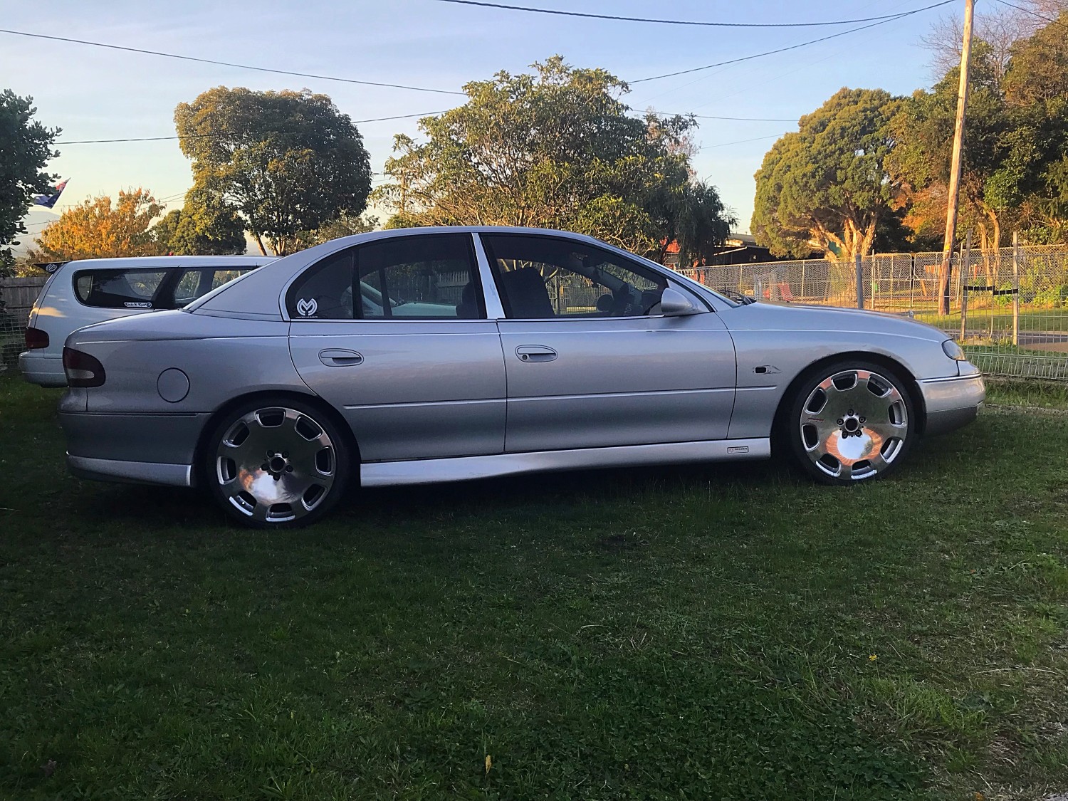 1999 Holden COMMODORE - Dn2Fly - Shannons Club