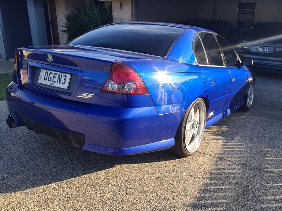 04 Commodore 2004 Holden COMMODORE SS - generichardson - Shannons Club