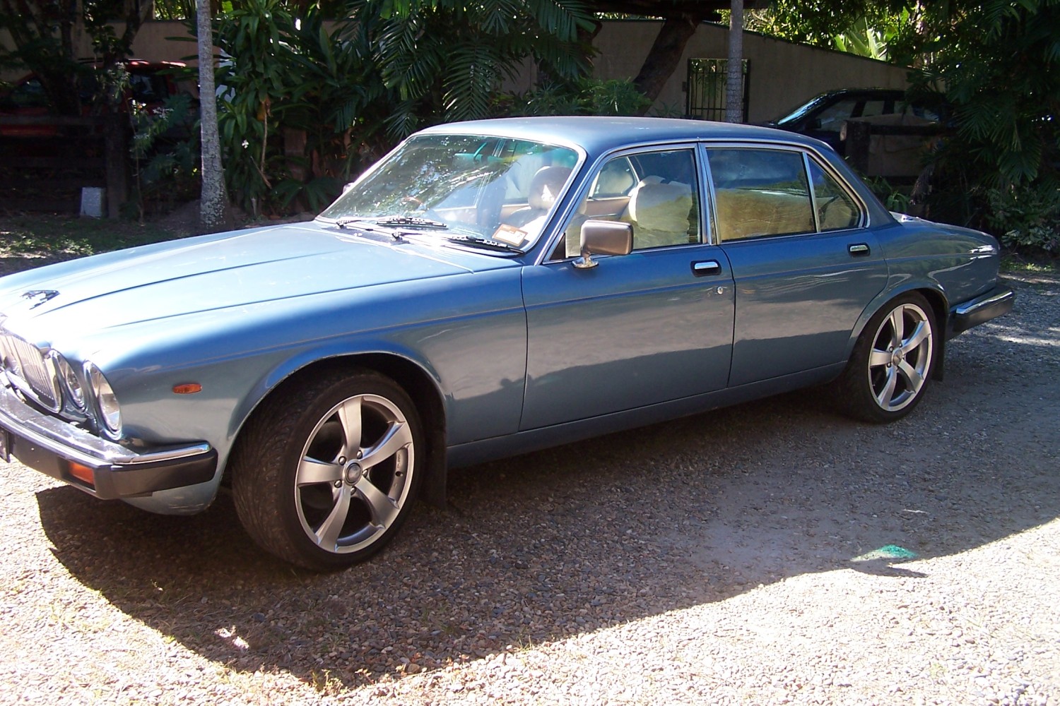 1982 jaguar xj