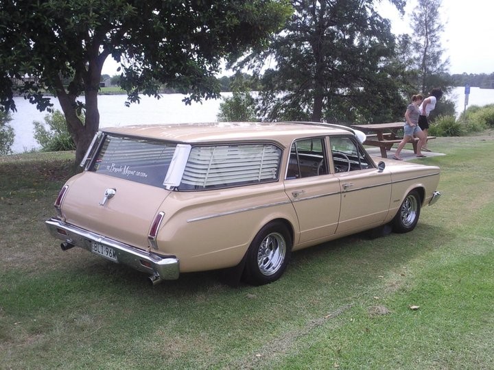 1966 Chrysler Valiant VC Safari