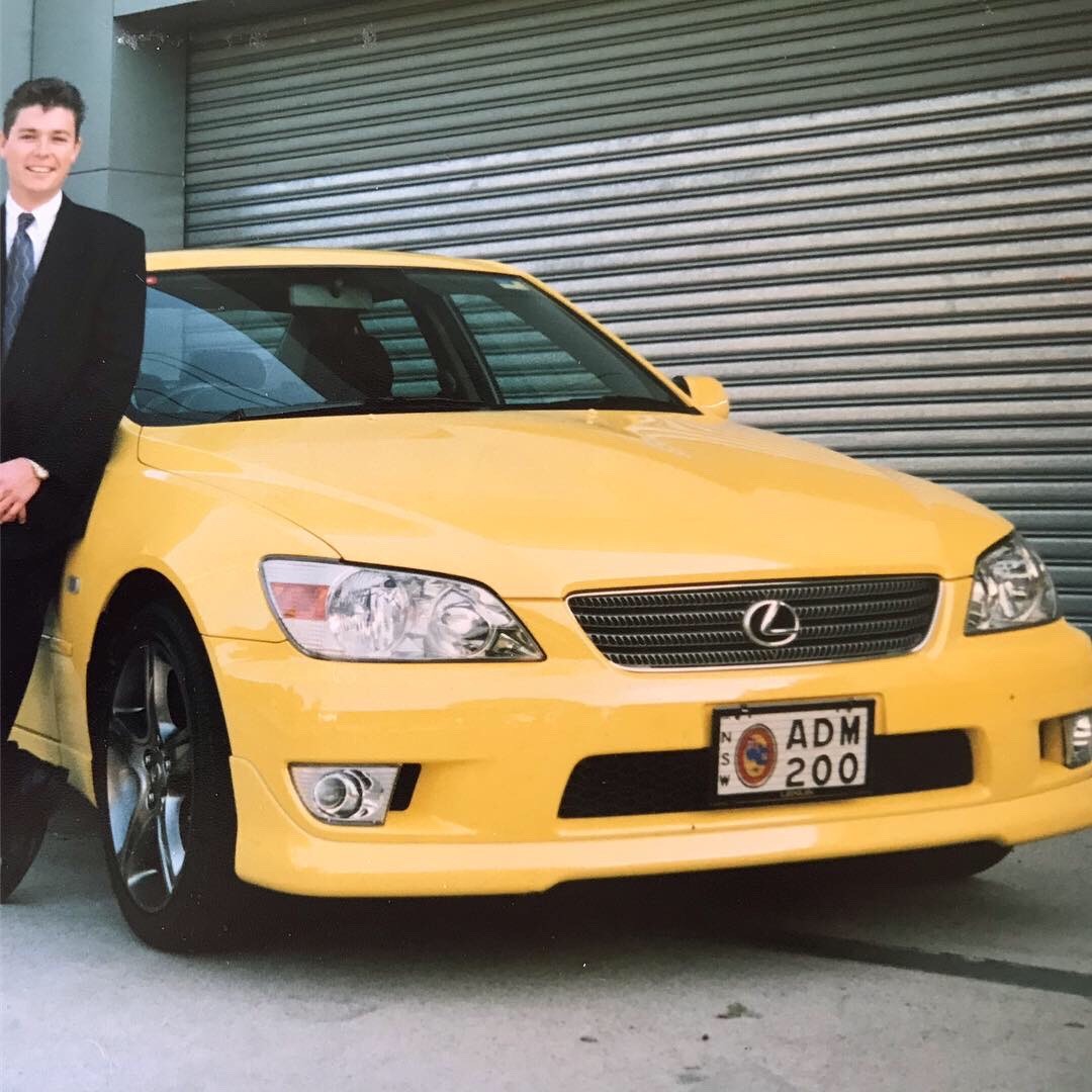 2000 Lexus IS200 Yellow