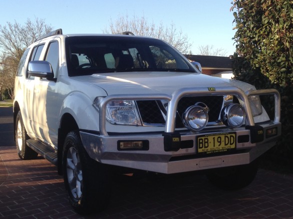 2009 Nissan PATHFINDER ST (4x4)