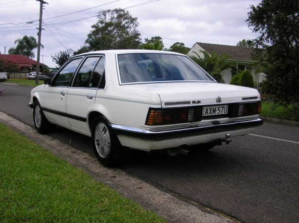 1993 Holden VH COMMODORE SLE