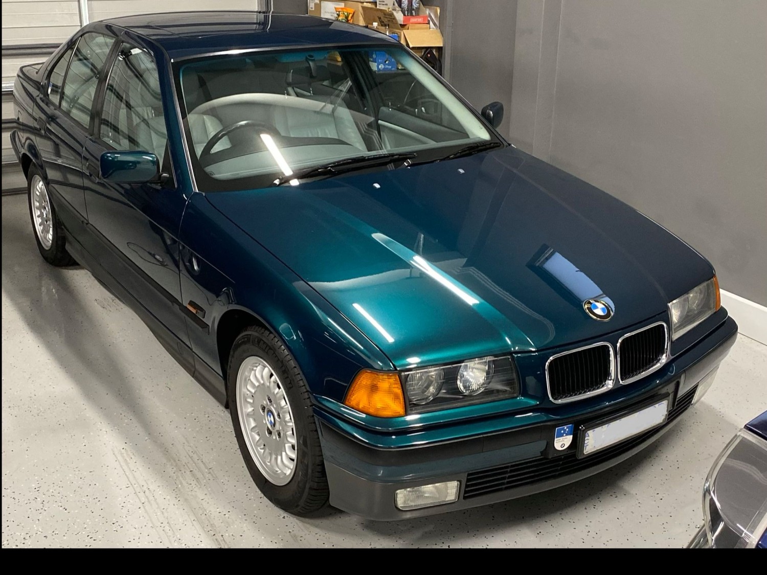 1994 BMW E36 320i BostonGreen Shannons Club