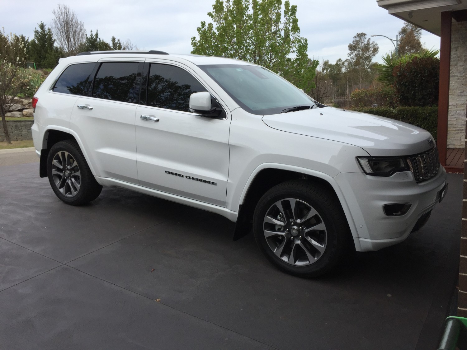 2018 Jeep Grand Cherokee Overland 5.7l V8 4wd Suv