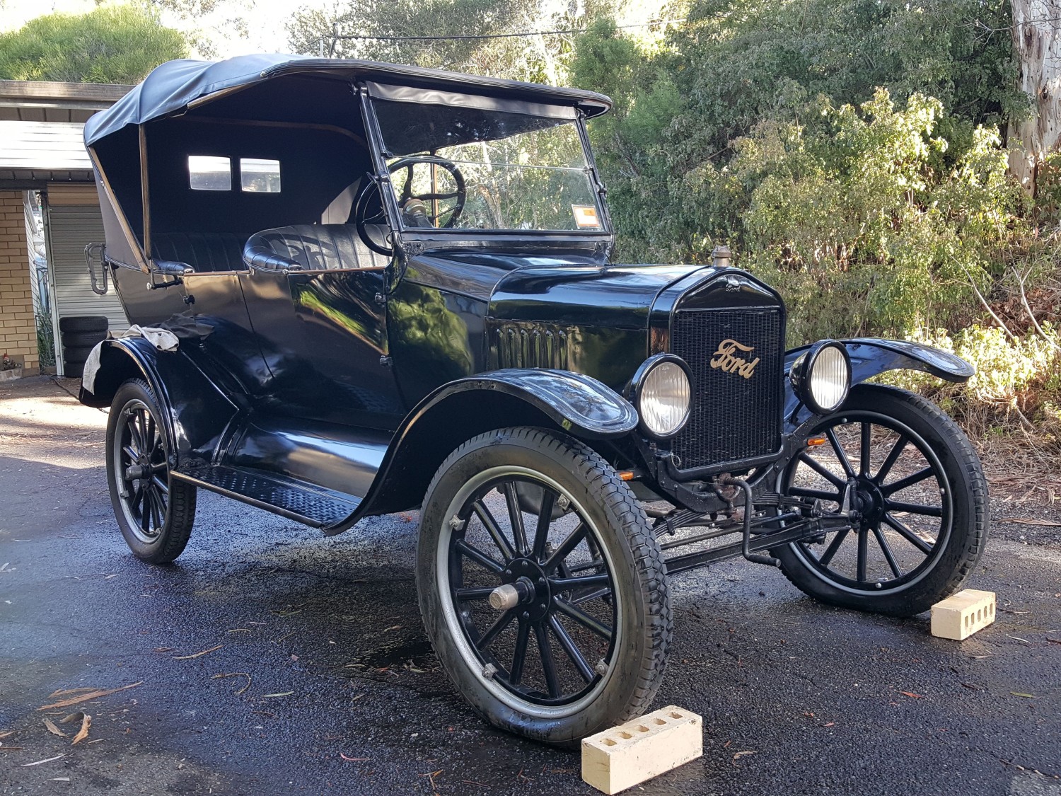 1923 Ford T - eddys - Shannons Club