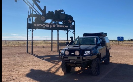 2010 Toyota HILUX (4x4)