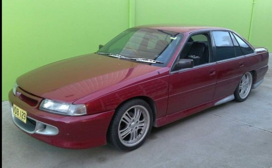 1990 Holden COMMODORE