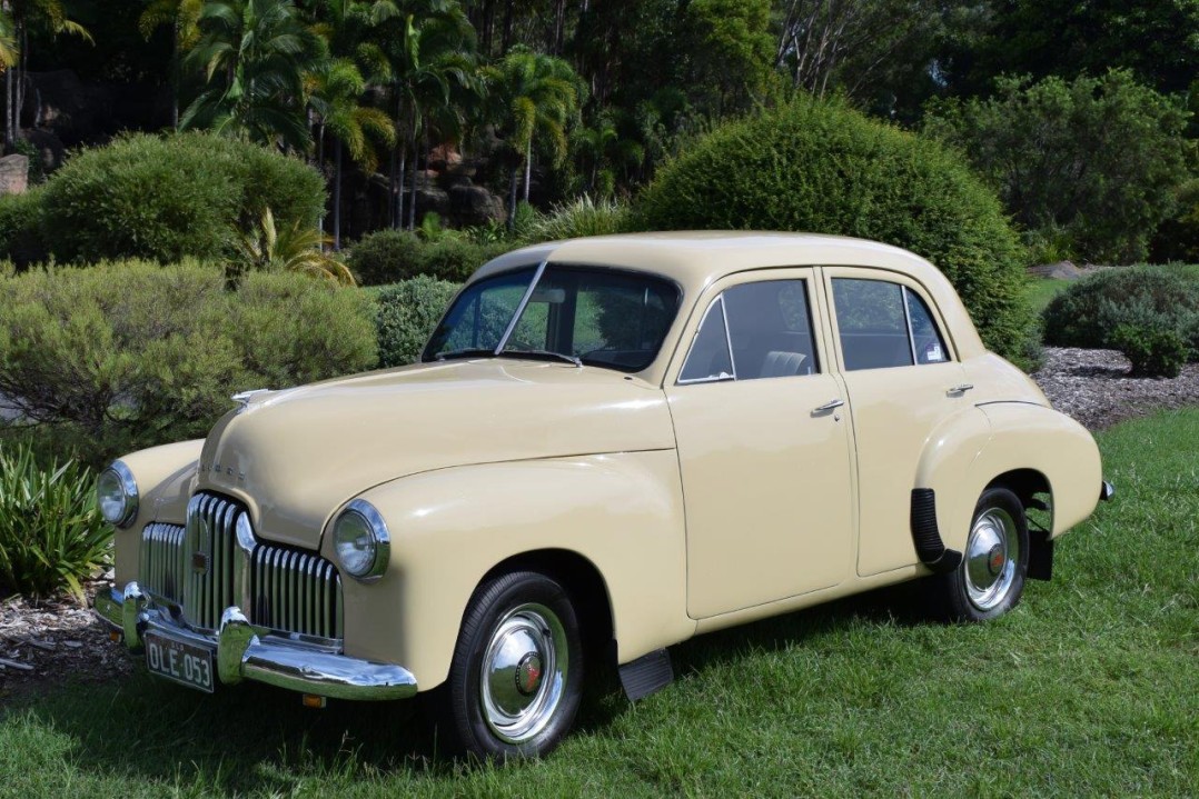 1953 Holden 48-215
