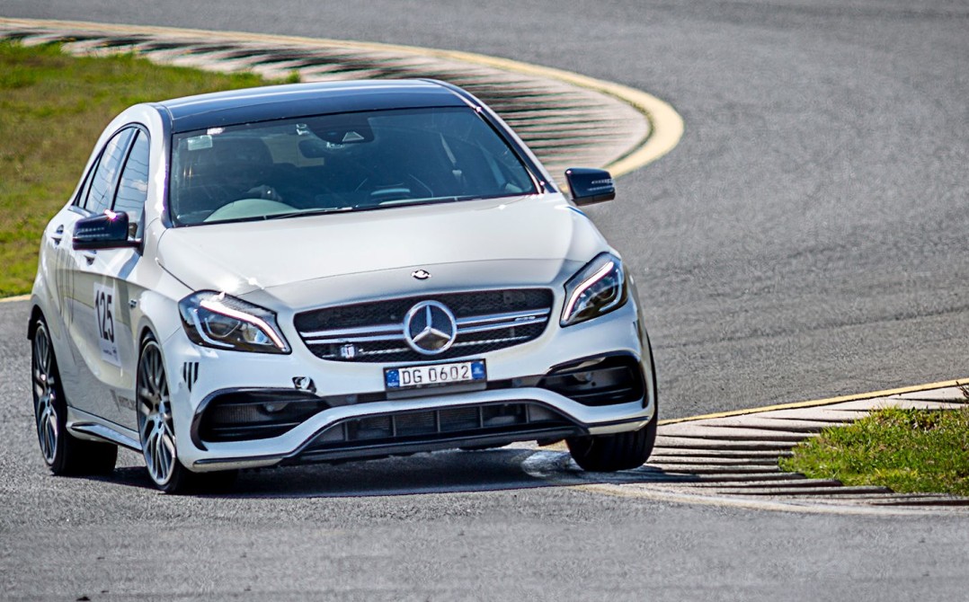 2016 Mercedes AMG A45