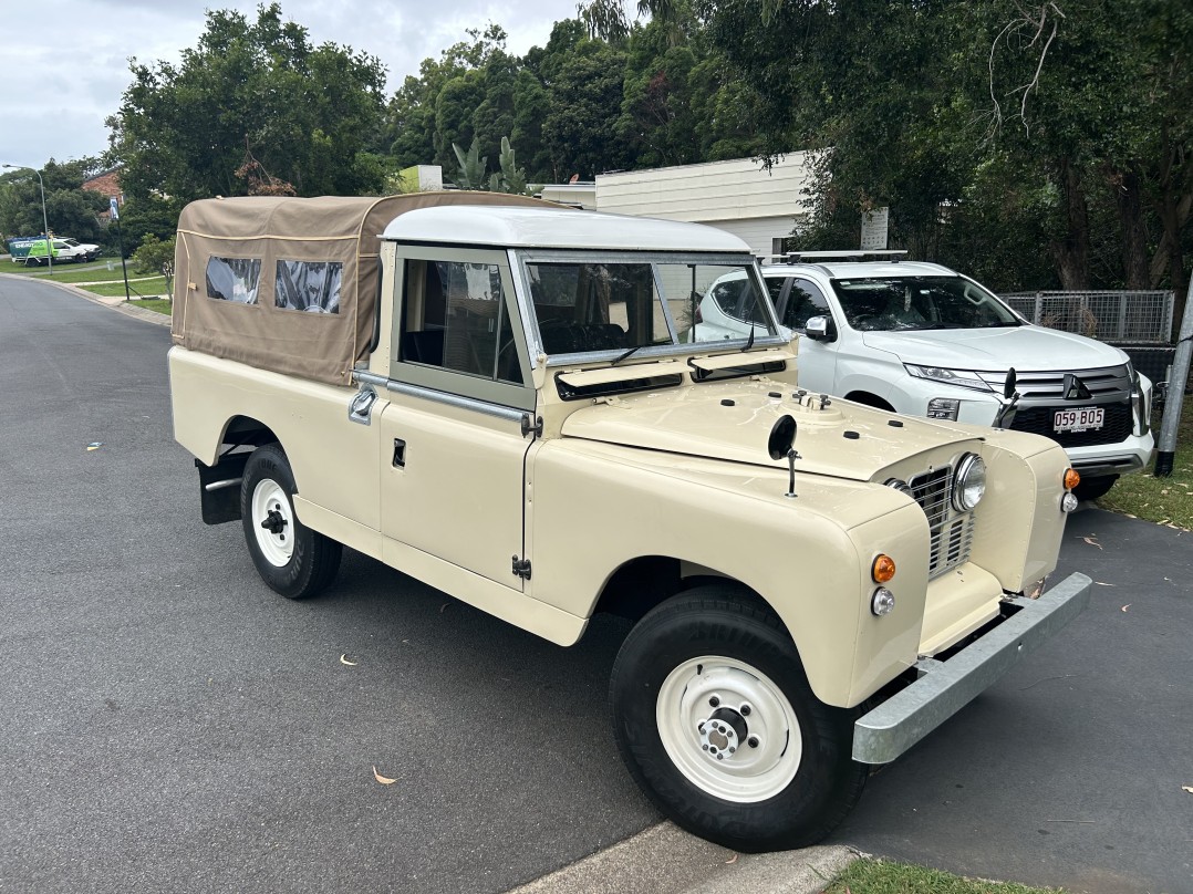 1969 Land Rover Series 2a