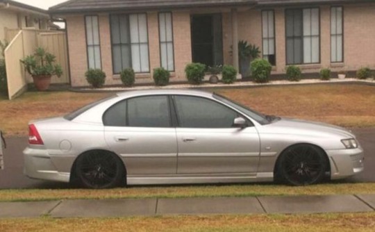 2004 Holden COMMODORE