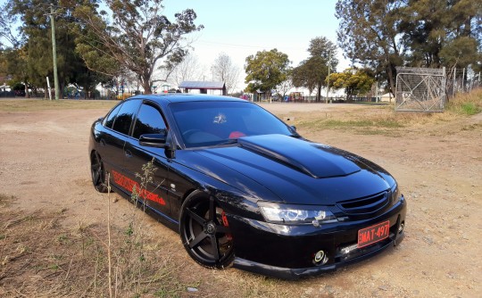 2004 Holden COMMODORE