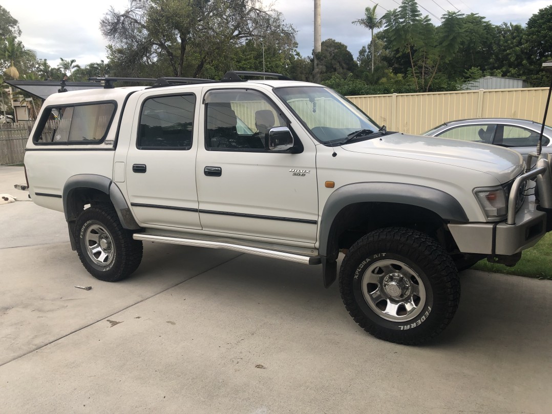 1998 Toyota HILUX (4x4)