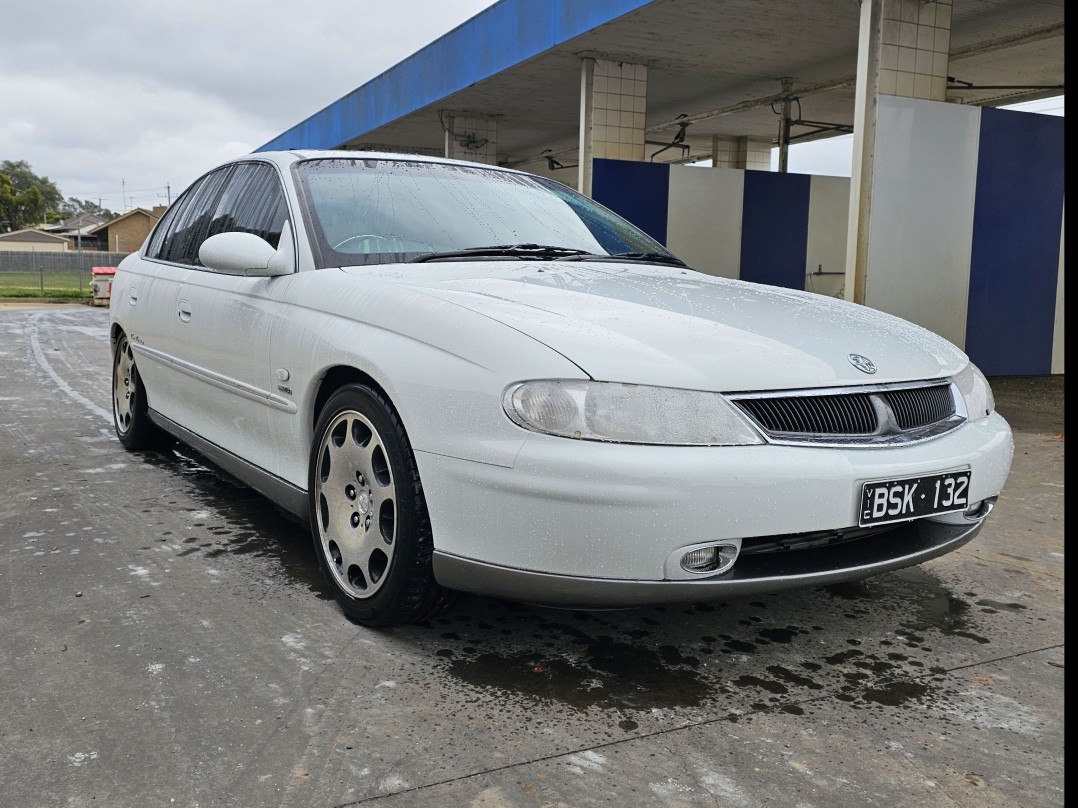 2001 Holden CALAIS