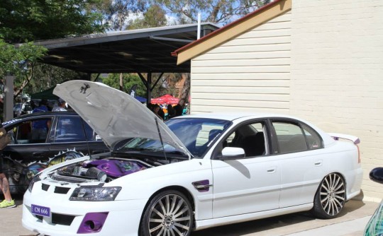 2004 Holden COMMODORE ACCLAIM