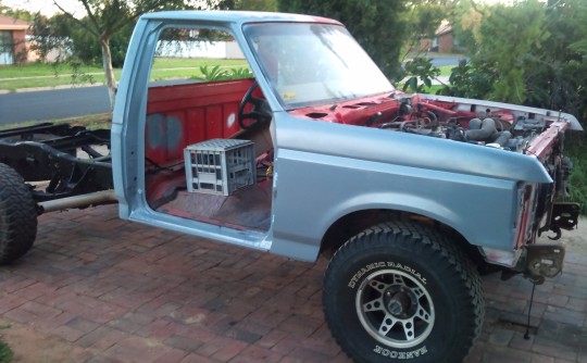 1990 Ford F150 (4x4)
