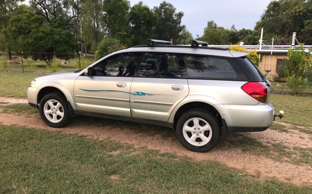 2004 Subaru OUTBACK 2.5i